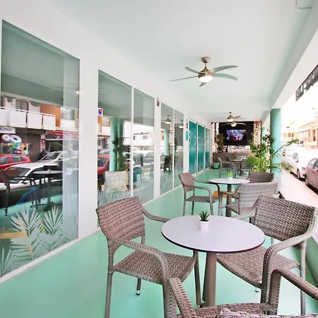 Otel Boogaloo - Adults Only 2*